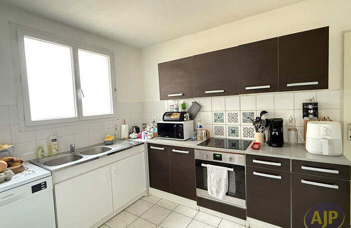Maison Saint Jean d' Angely trois chambres 83.7 m2 — photo 4