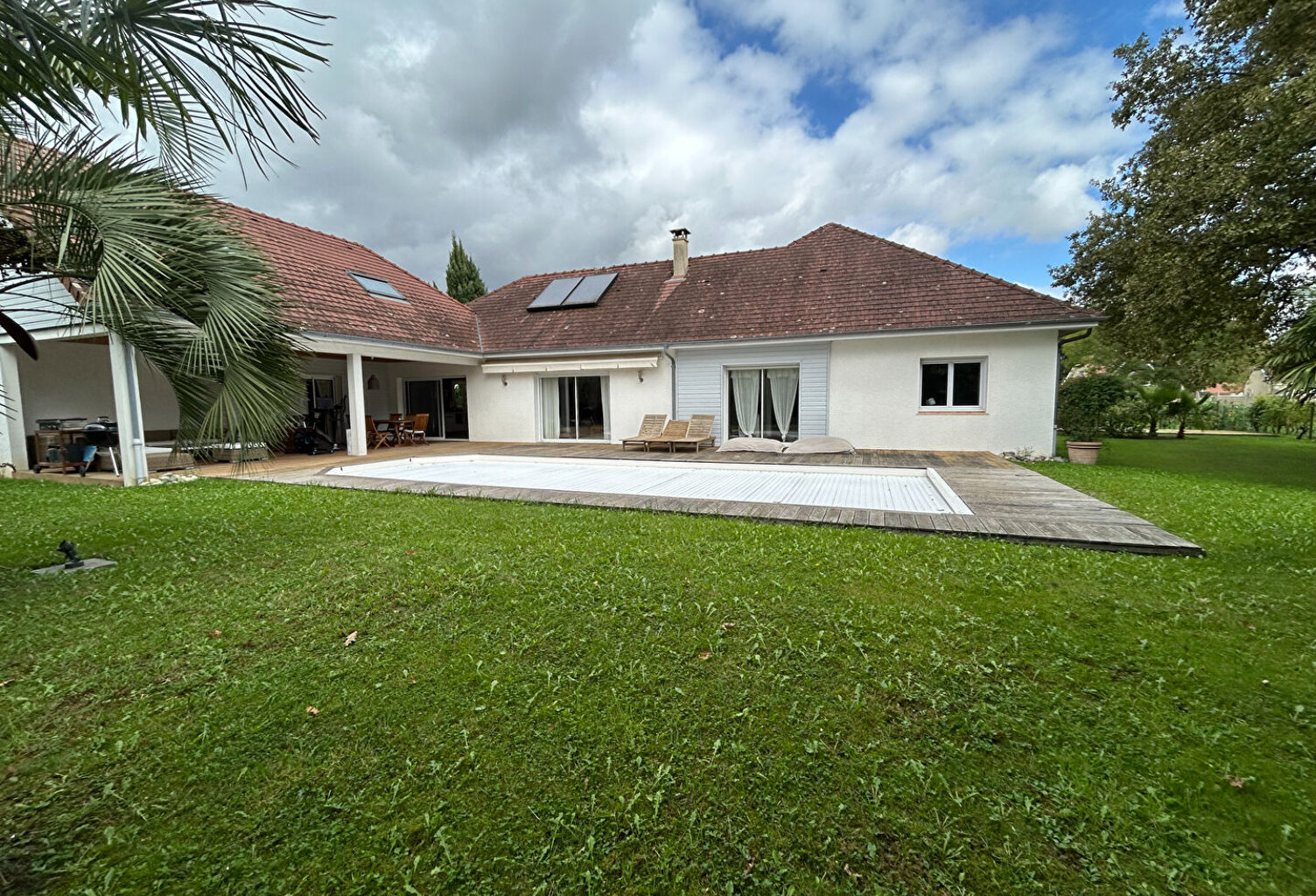 ARTIGUELOUVE : La maison familiale qui a tout pour plaire — photo 1