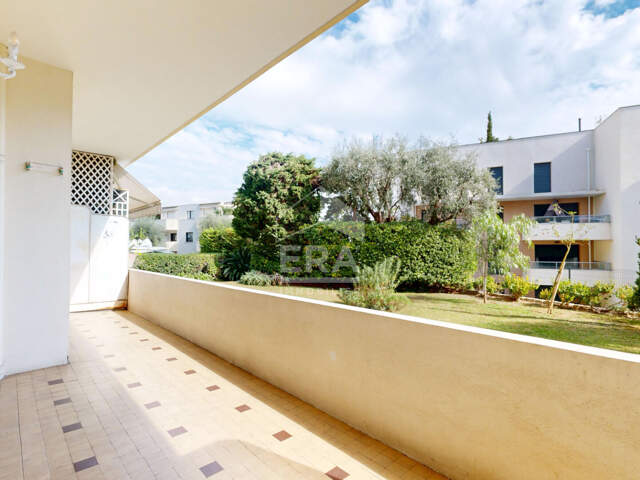 NICE - BAUMETTES : F2 AVEC BELLE TERRASSE AU CALME — photo du bien