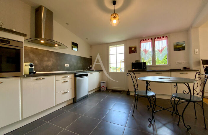Entre Jonzac et St Genis, maison de 2014 à découvrir sans tarder — photo 3