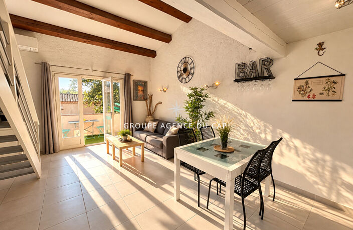 A VENDRE - APPARTEMENT 2PIECES A PIED DES PLAGES ET DES COMMERCES AUX ISSAMBRES ET PLACE DE PARKING PRIVATIVE — photo 5