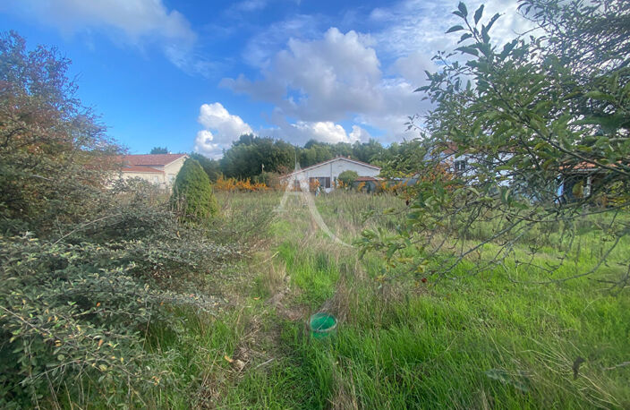TERRAIN À BÂTIR À BREUIL-MAGNÉ — photo 2