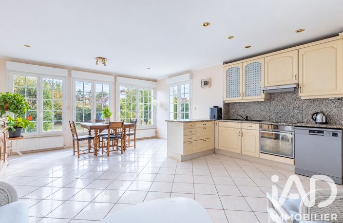 Vente Maison traditionnelle 8 pièces — photo 2