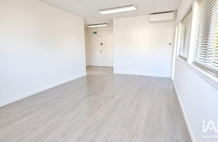 Location Bureaux 63 m&sup2; — photo 5