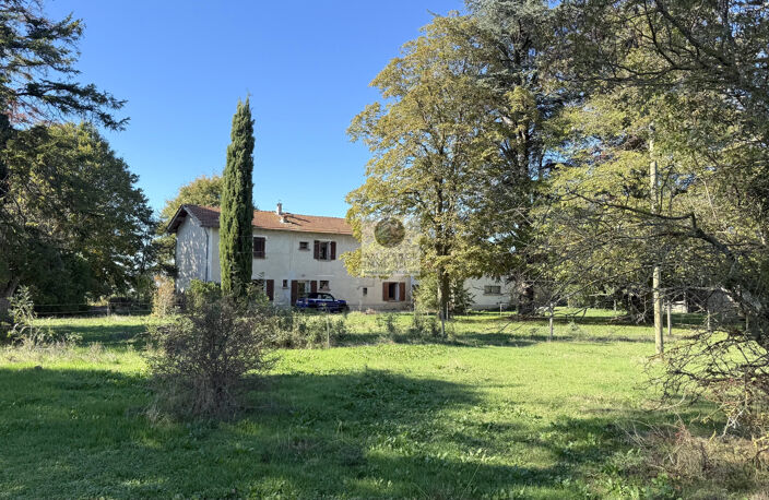 Le charme de l'ancien dans un écrin de verdure — photo 5