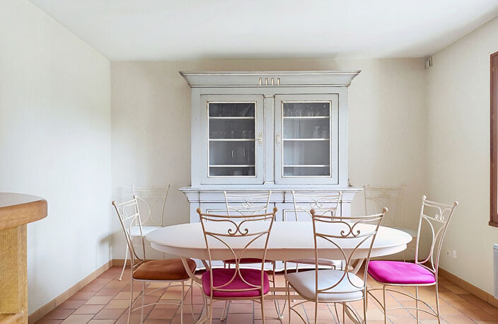 SUD CHATELLERAULT- BELLE MAISON VIVABLE DE PLAIN PIED — photo 5