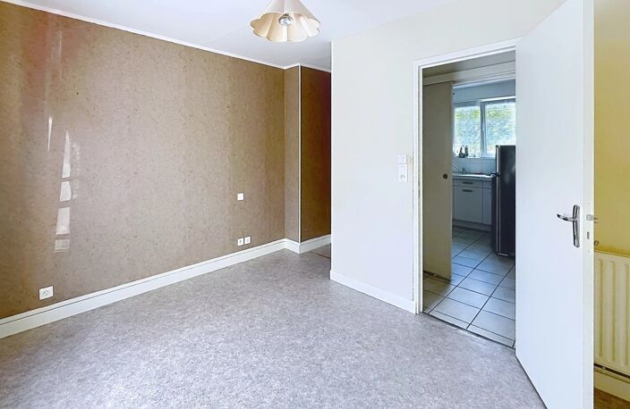 En exclusivité – Maison de ville avec jardin – Laon Ville Basse — photo 5