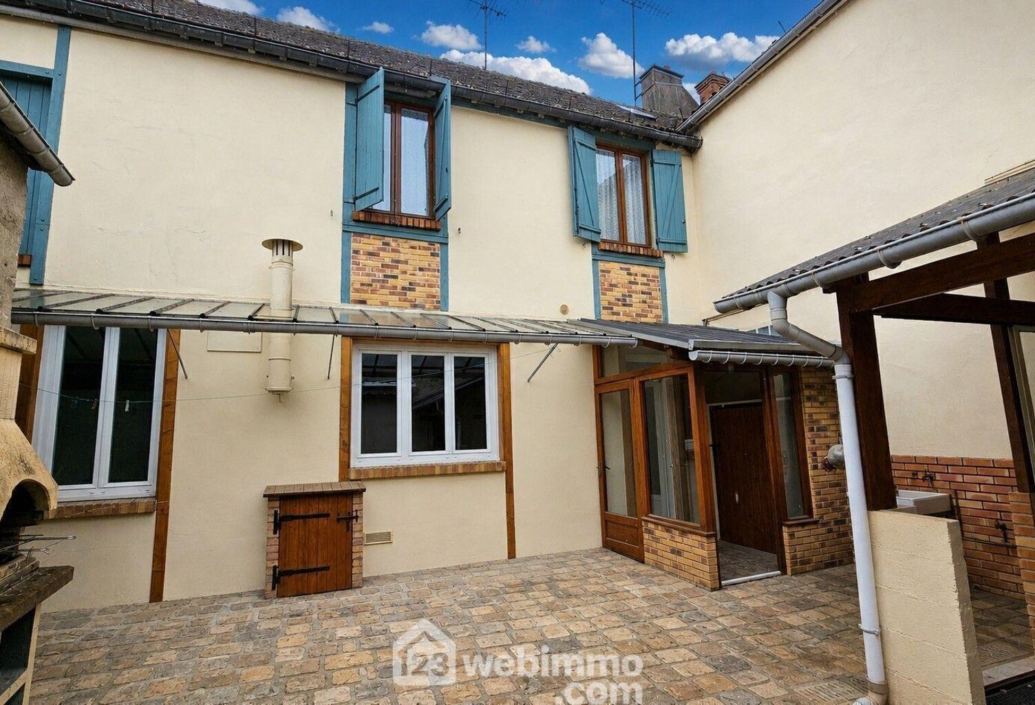 Maison - 145m² - Milly-la-Forêt — photo 1