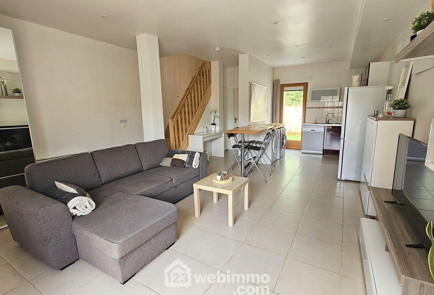 Maison - 64m² - Arbonne-la-Forêt — photo 1