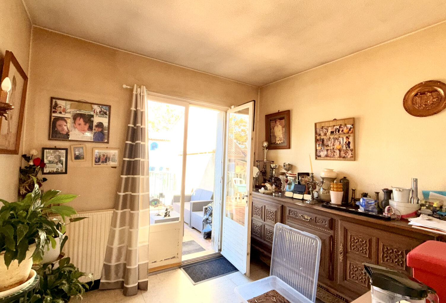 Maison de 90m2 sur un terrain de 342m2 , garage de 90m2 et b — photo 1