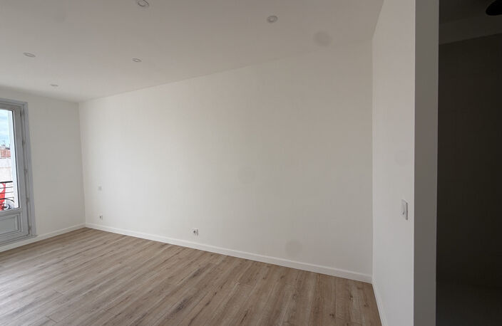 HAUTE VILLE - DERNIER ETAGE - ASCENSEUR  - 100 m2 — photo 5