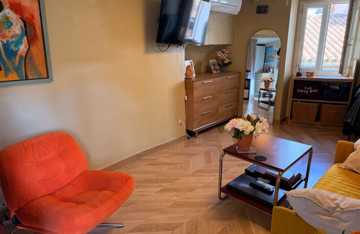 OLLIOULES CENTRE VILLAGE - 2 P 30m2 — photo 5