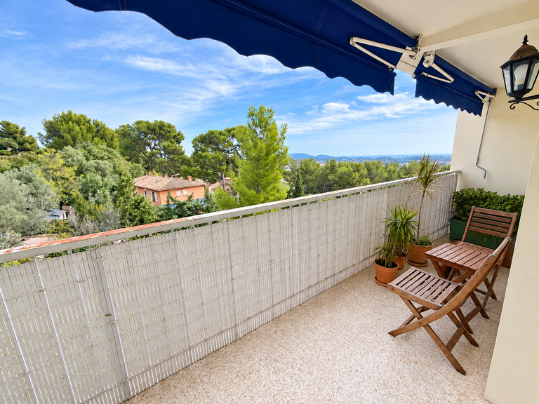 T4 77 m2, terrasse, garage, cave - Bas Faron Ortolan — photo 1