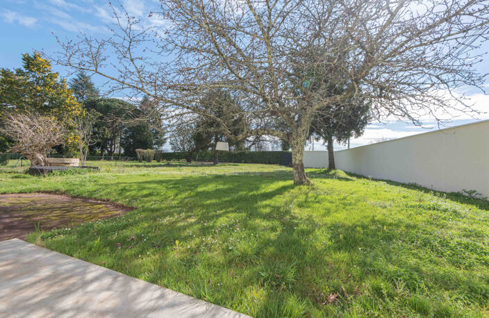PROCHE QUINSAC- MAISON FAMILIALE — photo 3