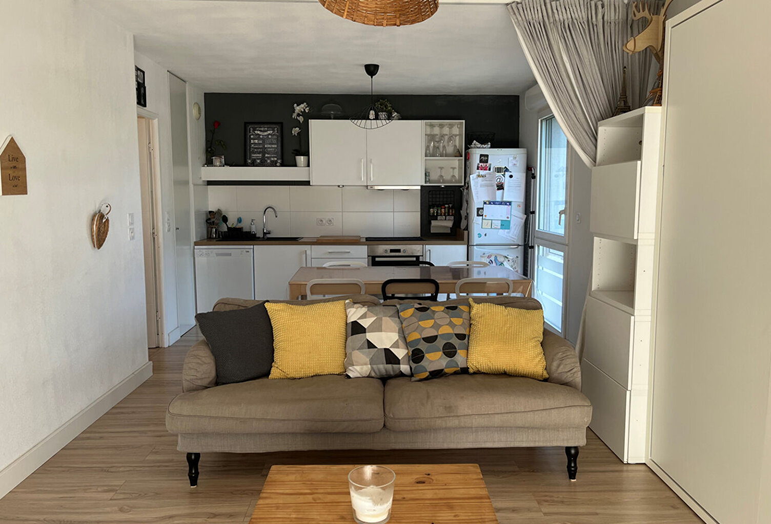 Appartement Marseille 3 pièces. Marseille 13009. Quartier Baumettes — photo 1