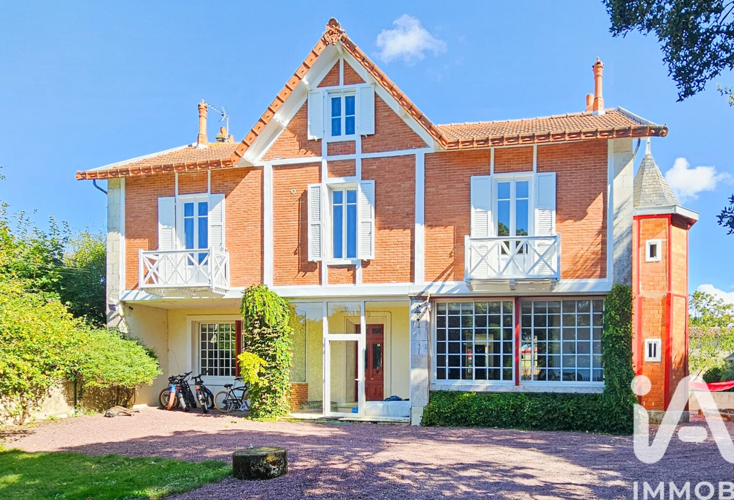Vente Maison/villa 8 pièces — photo 1