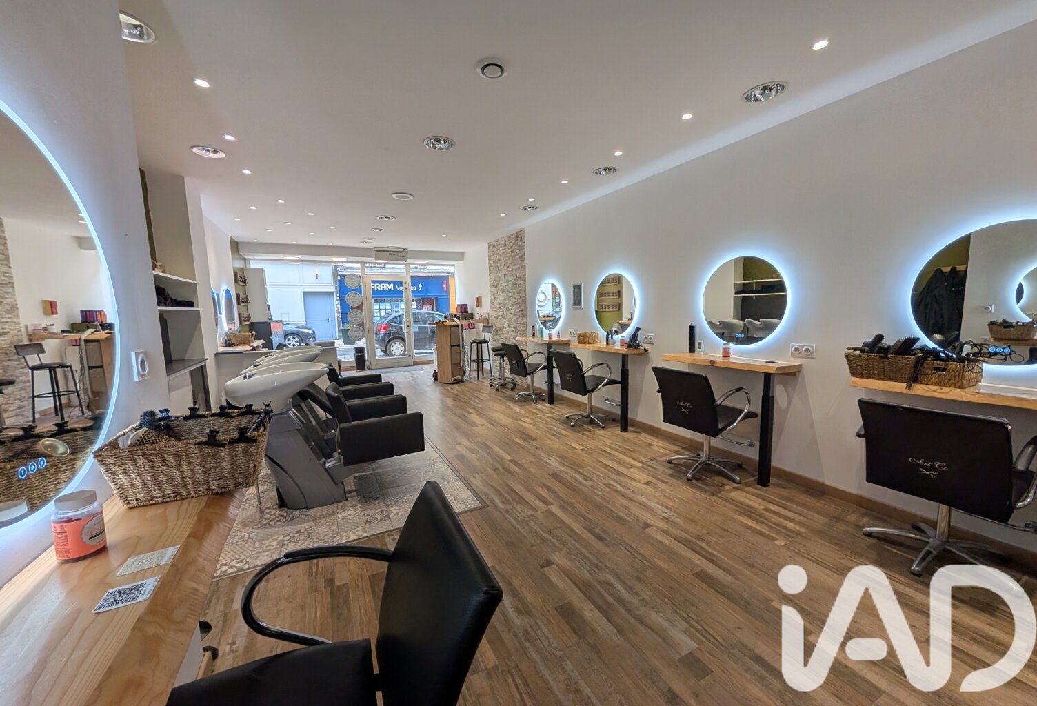 Vente Esthétique, Coiffure 55 m&sup2; — photo 1