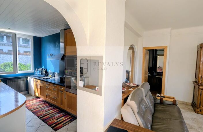 Appartement en rez-de-jardin — photo 3