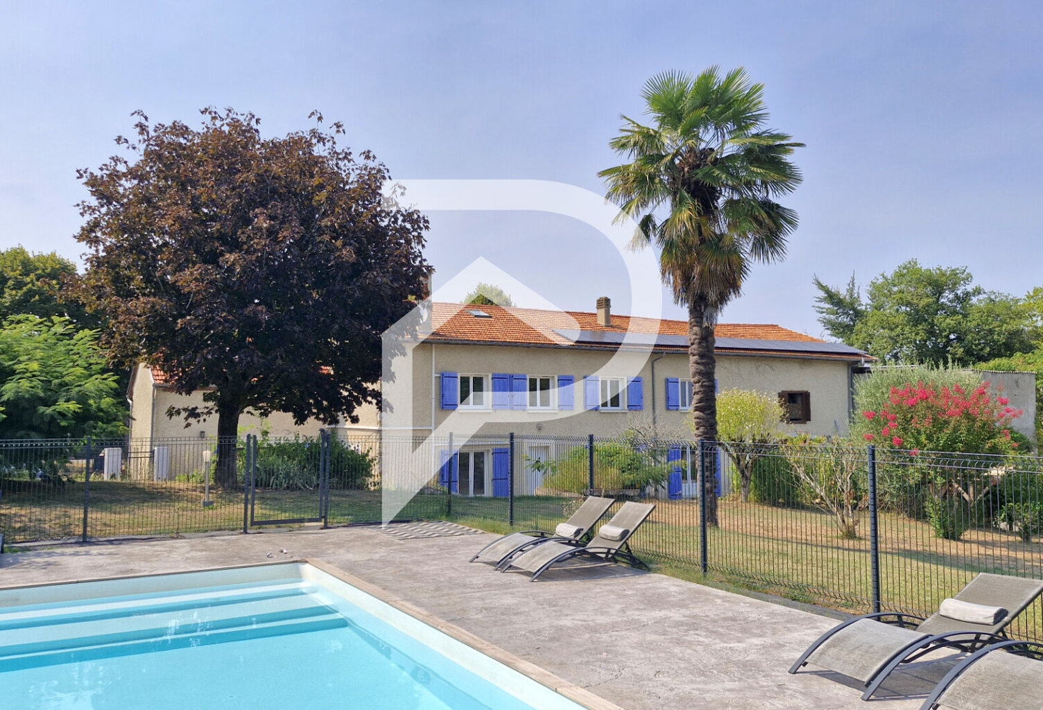 Longère rénovée 10 pièces 255 m², avec piscine et dépendance proche ORTHEZ — photo 1