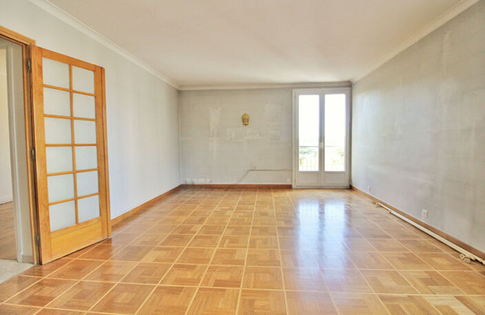 Appartement Caluire 4 pièce(s) — photo 3