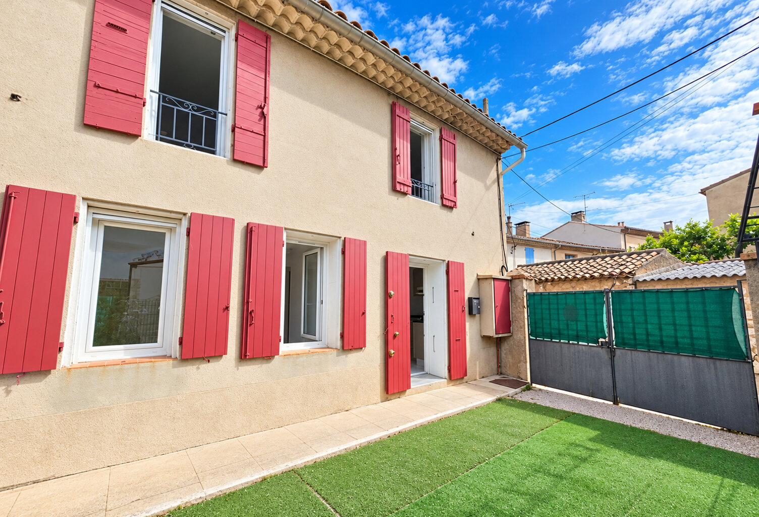 Maison de Ville LES MILLES - 3 pièce(s) - 70.49 m2 avec extérieur — photo 1
