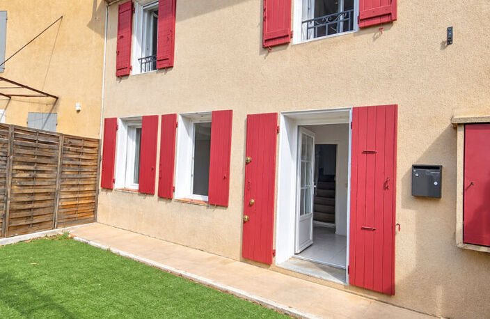Maison de Ville LES MILLES - 3 pièce(s) - 70.49 m2 avec extérieur — photo 2