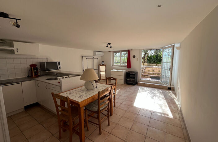 Location Puyricard en campagne LC Gestion vous propose un appartement meublé de type studio de 34 m2 , terrasse exposée sud calme. — photo 2