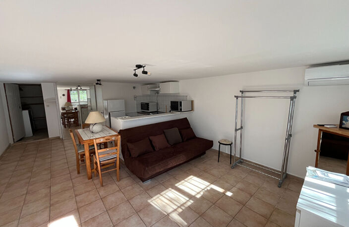 Location Puyricard en campagne LC Gestion vous propose un appartement meublé de type studio de 34 m2 , terrasse exposée sud calme. — photo 3