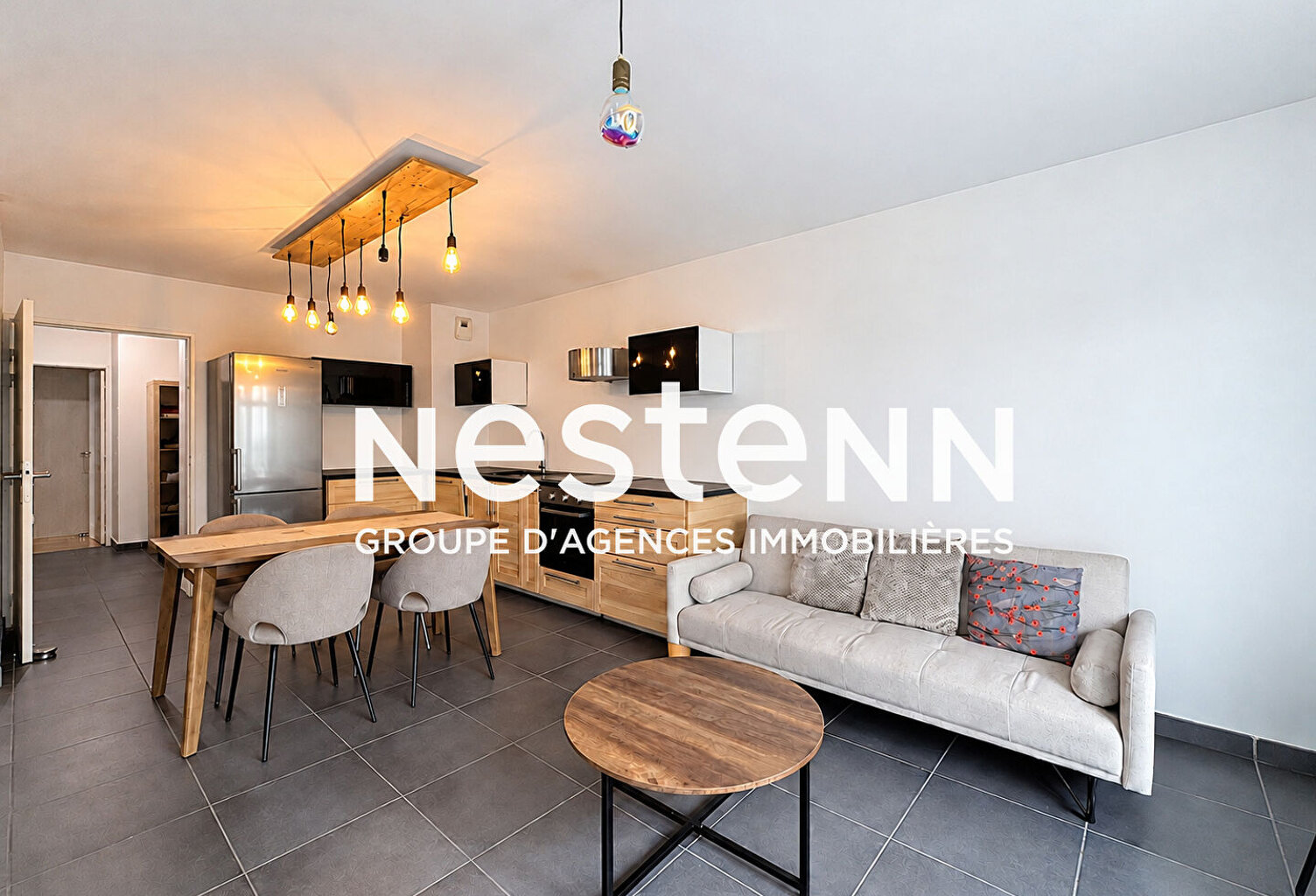 Appartement T4 BRON - 75 m2 - 3 chambres - Grande terrasse - Cave - Immeuble récent - 69500 BRON — photo 1