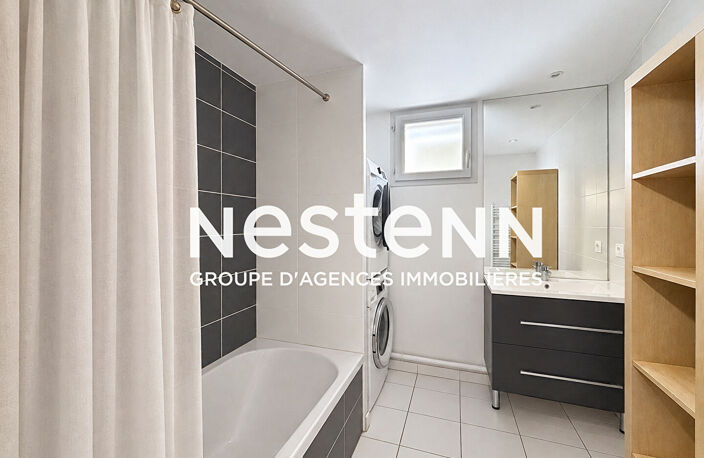 Appartement T4 BRON - 75 m2 - 3 chambres - Grande terrasse - Cave - Immeuble récent - 69500 BRON — photo 4