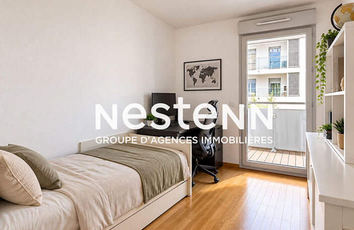 Appartement T4 BRON - 75 m2 - 3 chambres - Grande terrasse - Cave - Immeuble récent - 69500 BRON — photo 5