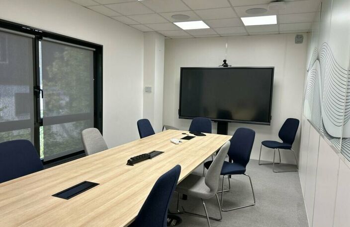 MIXTE ACTIVITES-BUREAUX à LOUER — photo 5