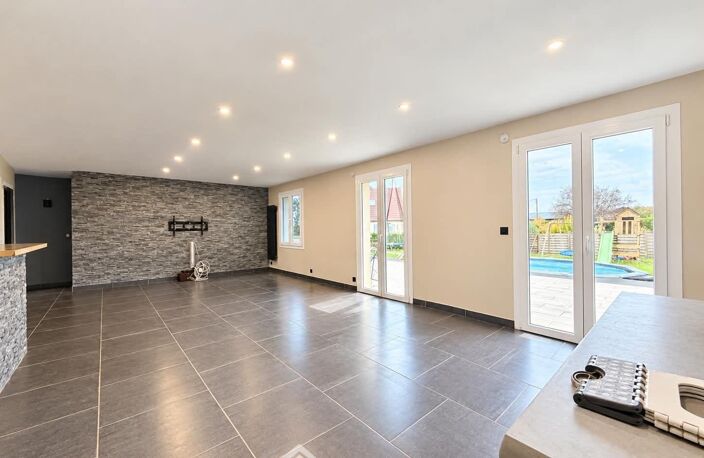Maison - 150m² - Saint-Erme-Outre-et-Ramecourt — photo 2