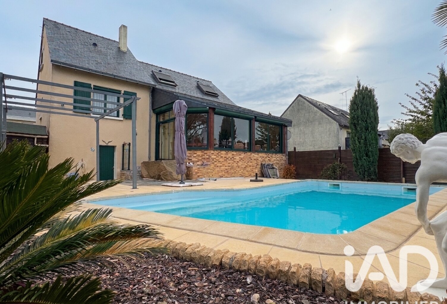 Vente Maison/villa 8 pièces — photo 1