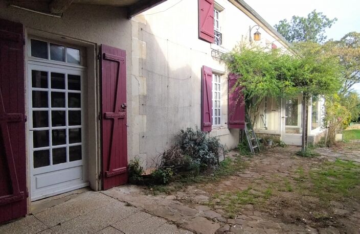 Vente Maison/villa 8 pièces — photo 2