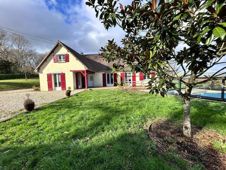 Maison contemporaine avec piscine couverte et grand terrrain — photo 1