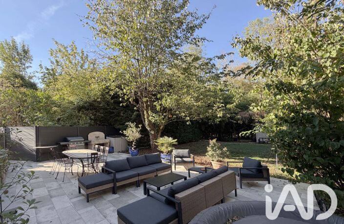 Vente Maison/villa 8 pièces — photo 2