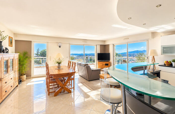 NICE   LA LANTERNE | APPARTEMENT 4 PIÈCES AVEC VUE MER PANORAMIQUE — photo 3