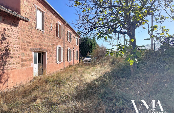 EXCLUSIVITÉ - Maison en pierre avec dépendances sur un terra — photo 5