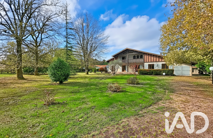 Vente Maison/villa 9 pièces — photo 2