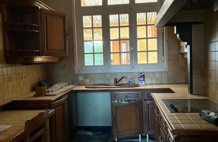 Vente Maison/villa 11 pièces — photo 2
