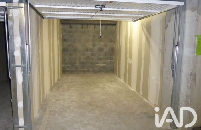 Vente Garage 20 m&sup2; — photo 2