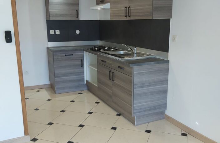 Vente Maison/villa 2 pièces — photo 2
