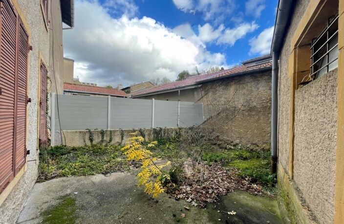 INVESTISSEURS  IMMEUBLE DE RAPPORT DE 370 M²  6 APPARTEMENTS  FORT POTENTIEL LOCATIF ! — photo 2