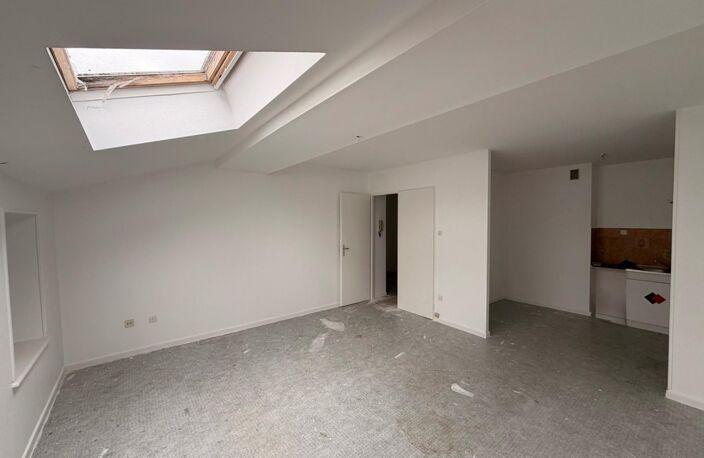 INVESTISSEURS  IMMEUBLE DE RAPPORT DE 370 M²  6 APPARTEMENTS  FORT POTENTIEL LOCATIF ! — photo 4
