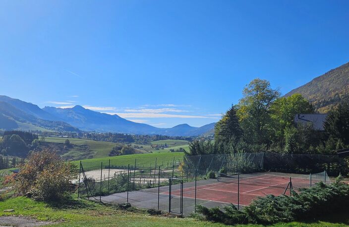 Chalet avec vue montagne - 4 pièces - 4 stationnements - terrain privatif - court de tennis — photo 5