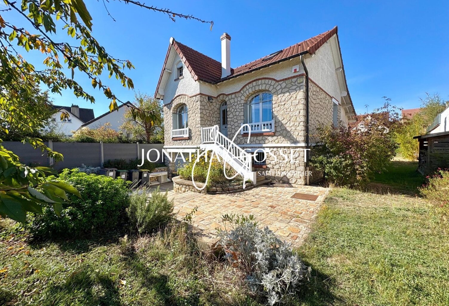 VERNOUILLET: Charmante maison 6 pcs - 3 ch - 143m² sur un beau jardin de 616m² — photo 1