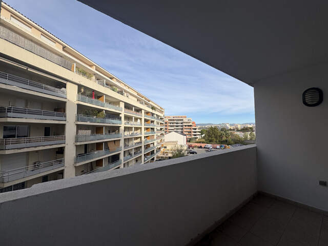 Marseille 8ème, Bd Rabatau | T3 de 58 m2 avec terrasse et grand box de 25 m2 — photo du bien