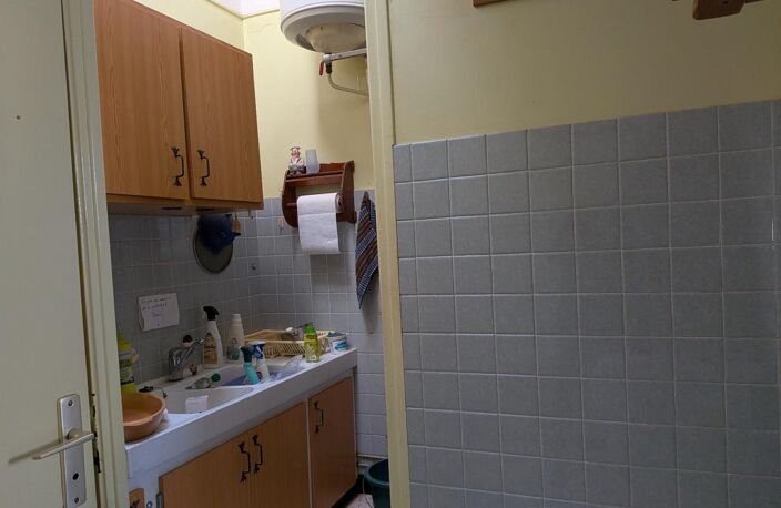 MAISON À RÉNOVER DE 47 M² AVEC BÂTIMENT EN FACE  IDÉAL INVESTISSEUR OU PREMIER ACHAT — photo 2