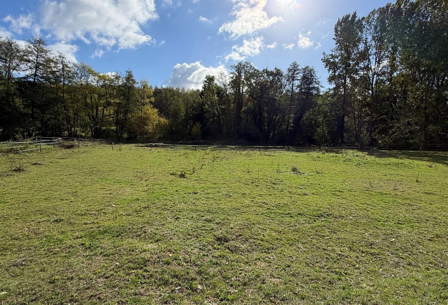 TERRAIN A BATIR 3500 m² — photo 1
